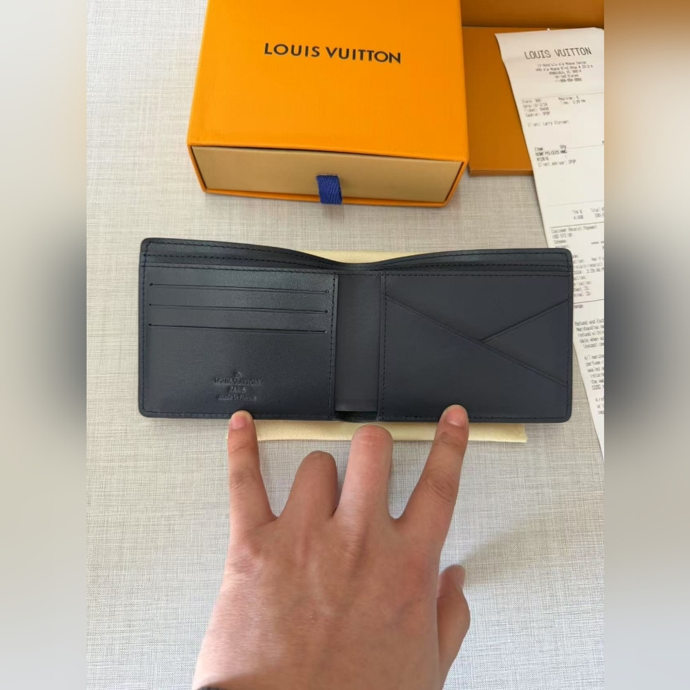 Louis Vuitton Multiple Wallet - Picture 7 of 13